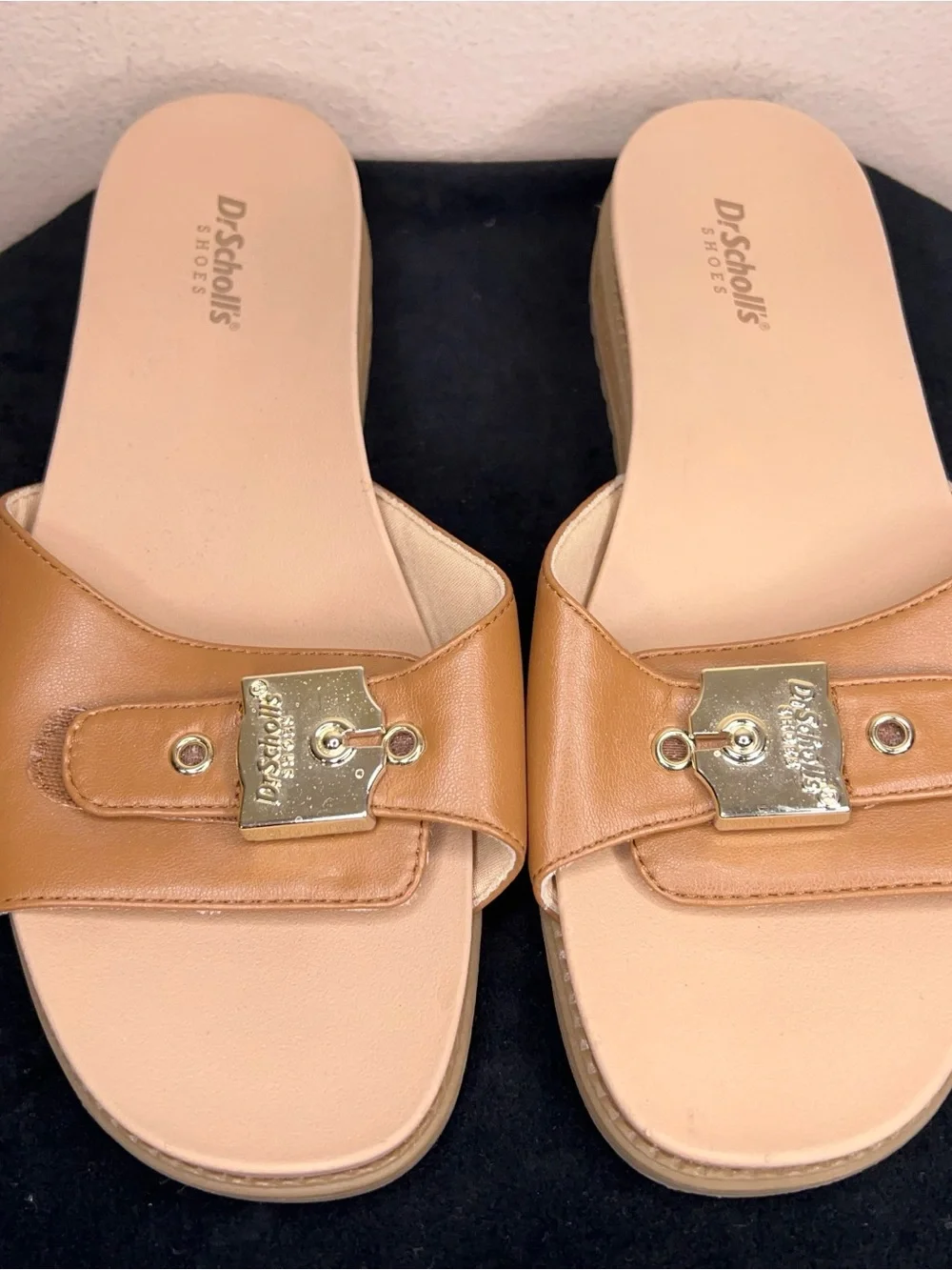 Size 8 Dr Scholls Sandals Island Icon Tan Brown Comfort Style Beach Vacation